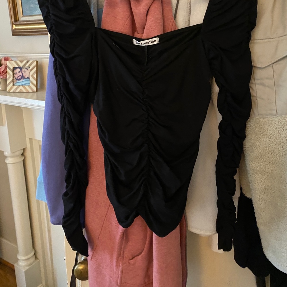 Esra Top - Picture 2 of 3
